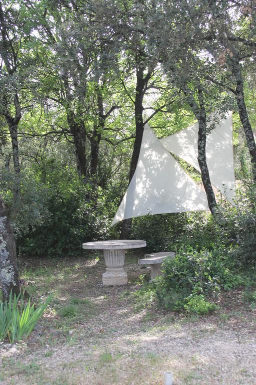 Villa A L'Est D'Uzes Saint-Siffret Exterior foto